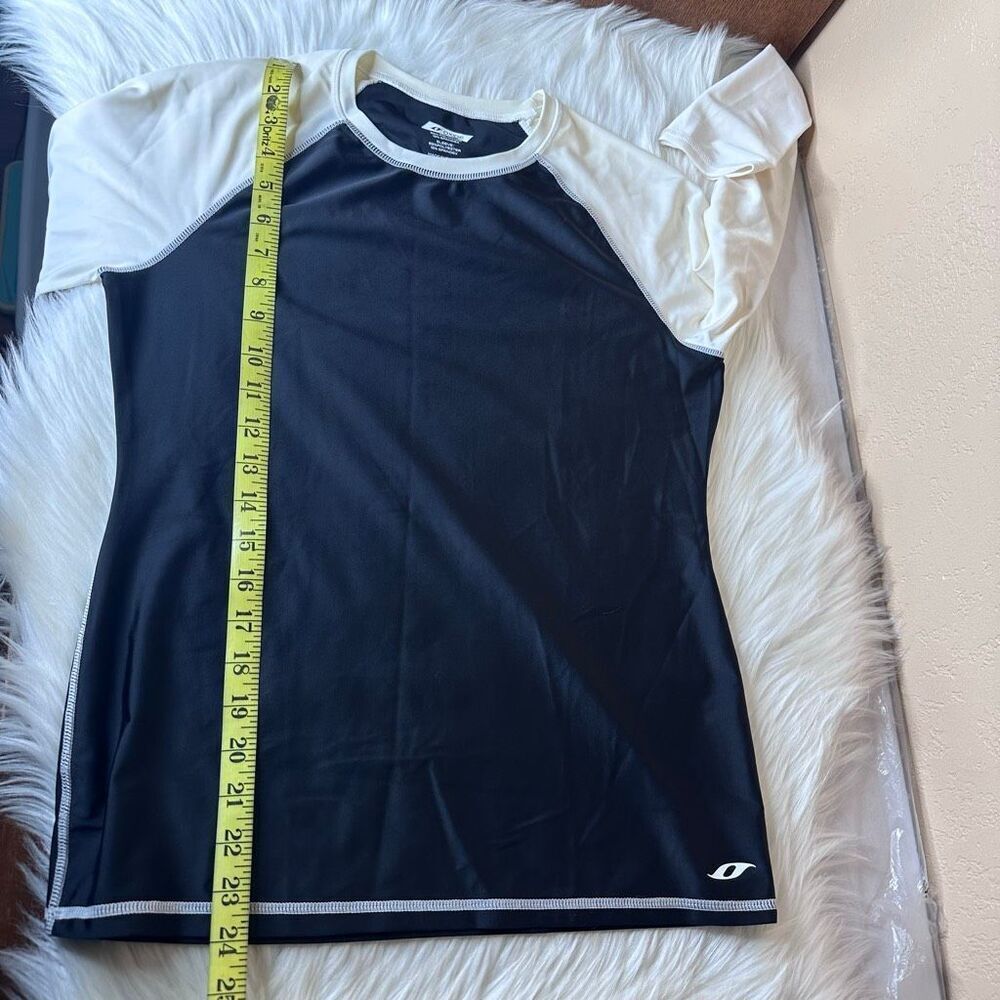 Oxide Long Sleeve Rash Guard Size Medium - Picture 4 of 9